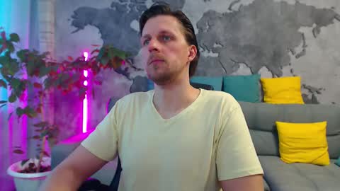 vikingchrisss online show from April 11, 10:30 am