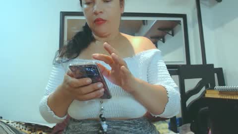 VIKKKTORIAAA online show from January 14, 5:37 am