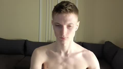 Max online show from March 15, 7:06 pm