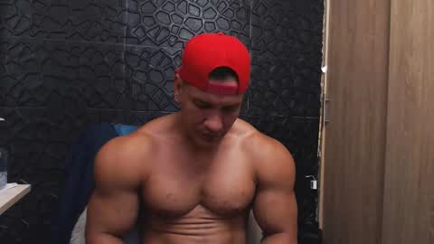 Viktor Herrera online show from November 2, 9:04 pm