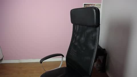 Snapshot of viktoria_lovely chatting on September 17, 6:39 am viktoria_lovely online show from September 17, 6:39 am