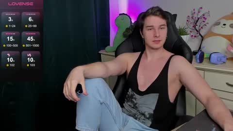 Vincent Strong online show from September 12, 1:13 pm