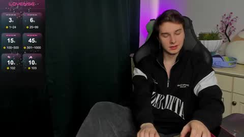 Vincent Strong online show from September 29, 12:59 pm