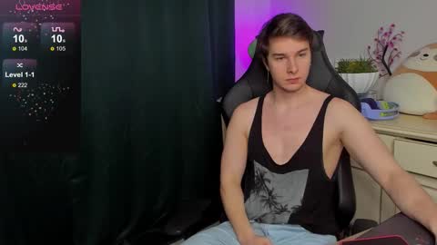 Vincent Strong online show from October 1, 8:02 am