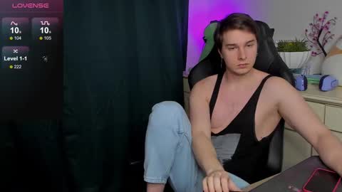 Vincent Strong online show from September 23, 2:33 pm