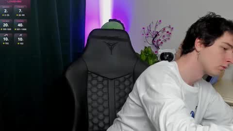 Vincent Strong online show from March 22, 11:58 am