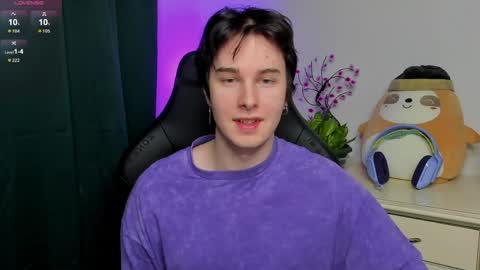 Vincent Strong online show from March 25, 2:46 pm