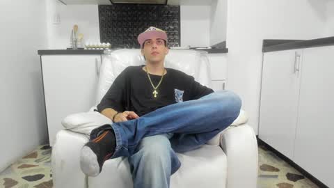 Vincent online show from December 4, 10:46 pm