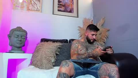 Vincent Sartori online show from April 10, 8:13 pm