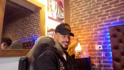 ---Vinzen--- online show from November 17, 3:53 am