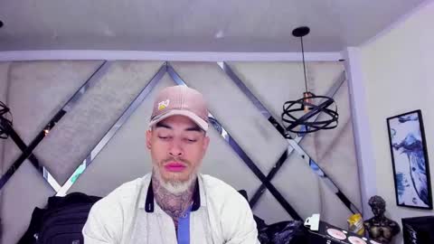 ---Vinzen--- online show from January 16, 4:43 am