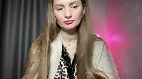 Funny  girl online show from November 14, 10:17 am