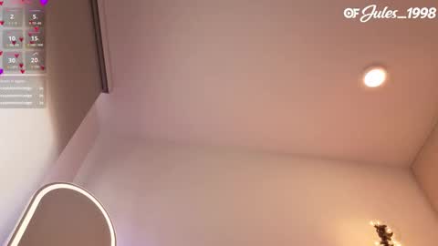 violet online show from February 28, 7:18 pm