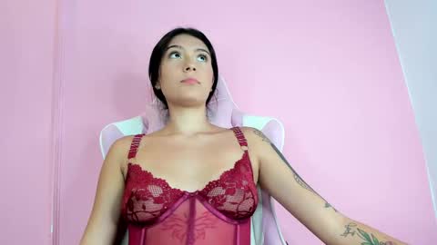 Violet online show from March 5, 5:07 am