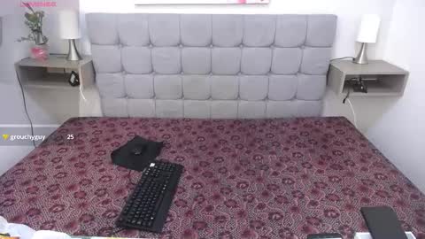 Violet  online show from November 11, 3:47 pm