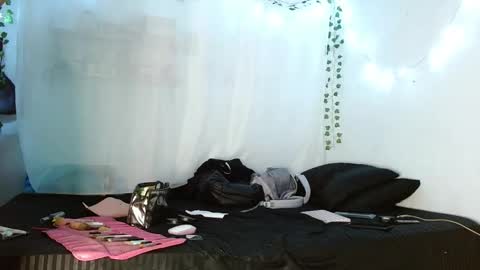 violet_sexhot28 online show from January 27, 9:55 am