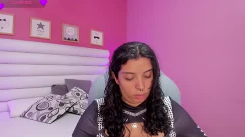 violet_sinclair online show from July 19, 12:08 pm