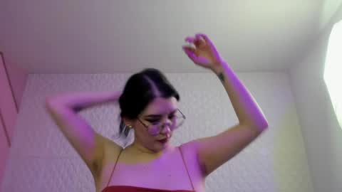     online show from May 15, 9:44 pm