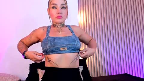 Violeta online show from June 1, 1:45 pm