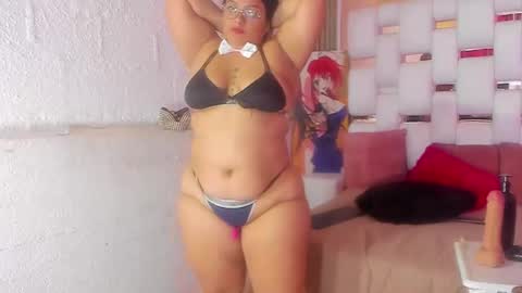 violetakruz online show from December 13, 9:57 am