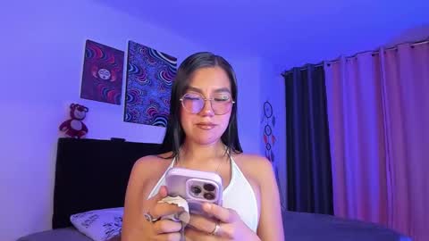 Violet online show from December 14, 6:08 am