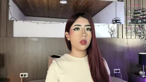 Violet online show from March 2, 1:07 pm