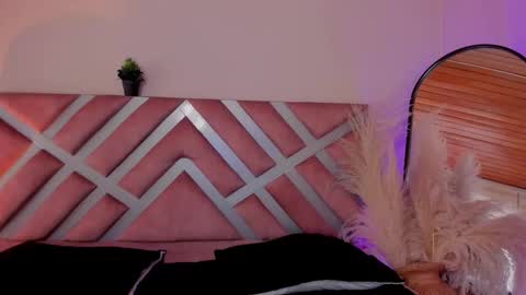 Call me Violet online show from September 16, 8:01 pm