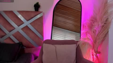 Call me Violet online show from October 30, 7:36 pm