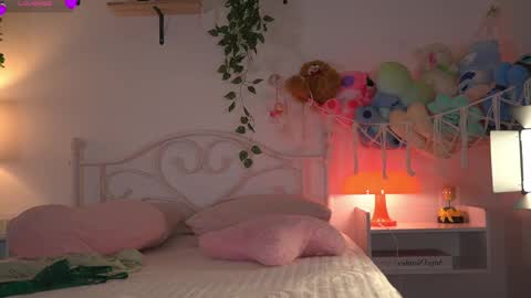 violeth___ online show from May 14, 12:47 pm