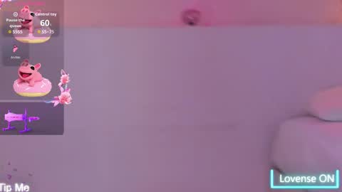 Violeth Hill online show from December 4, 8:08 pm