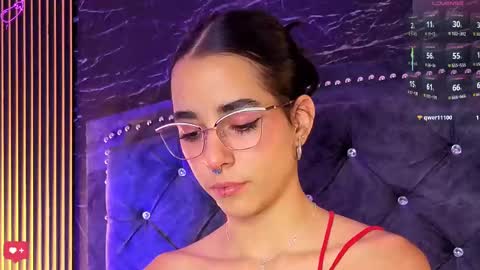 ViolettGolden online show from September 25, 6:04 pm