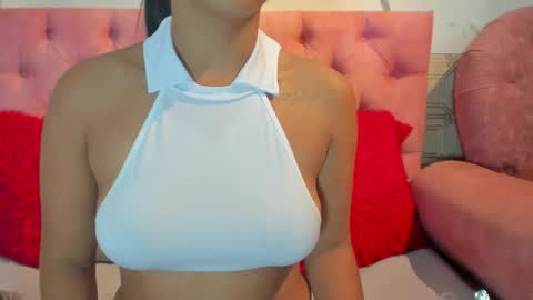 violett  rousee online show from November 27, 3:52 pm