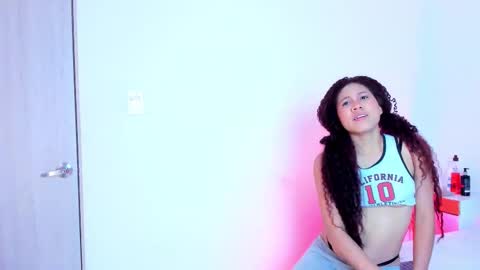 violeta online show from February 14, 8:00 pm