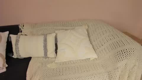 violetta independent model online show from March 15, 6:29 am