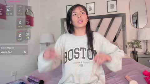 Violettaa online show from April 4, 7:21 pm