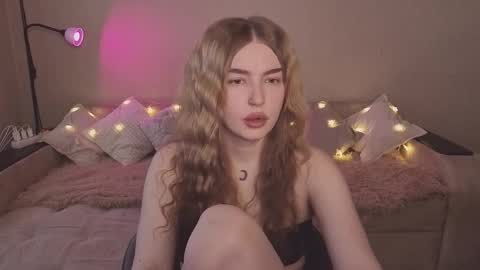 ViolettaOtis online show from February 3, 1:26 pm