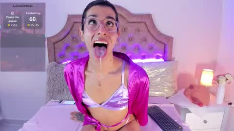 Mandy  online show from December 20, 5:14 am