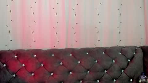 violette_velle online show from April 12, 3:05 pm
