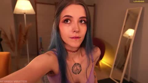 violettessa online show from November 5, 11:34 am