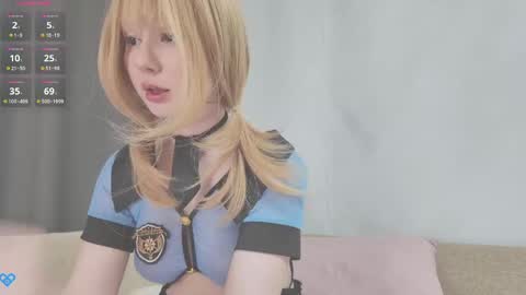  Lily  online show from May 25, 6:47 pm