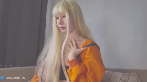  Lily  online show from February 17, 6:42 am