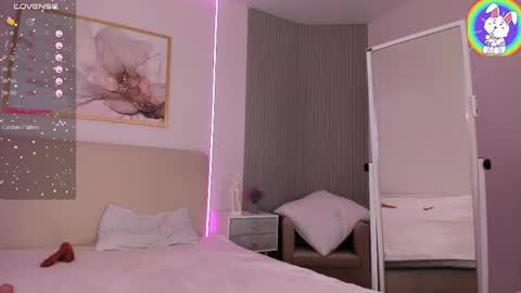 Chloe online show from March 10, 6:16 am