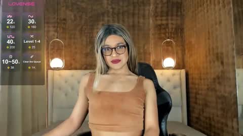 Snapshot of vitta_alfayed chatting on February 17, 1:00 pm VittaaaPlease help me with your thumbs up its important online show from February 17, 1:00 pm