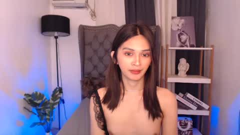 Snapshot of vivahot_zen chatting on October 19, 5:06 pm ZEN online show from October 19, 5:06 pm