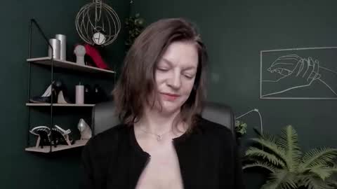 Vivian online show from January 15, 7:39 am