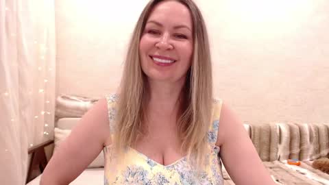 Vivian online show from March 25, 4:47 pm