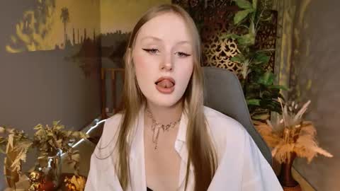 Vivien online show from December 22, 5:09 pm