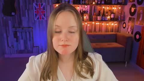 Vivien online show from February 28, 5:37 pm