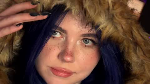 Polly  Online mostly at 9pm-2am UK Time online show from October 19, 4:22 pm