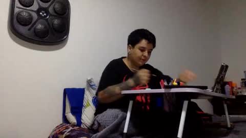 Danny and Ale online show from April 15, 7:16 pm